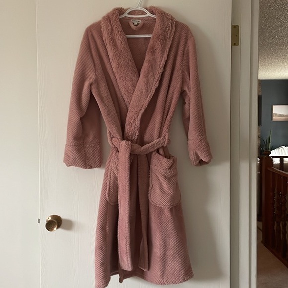 PJ Salvage pink robe size small - Picture 4 of 6